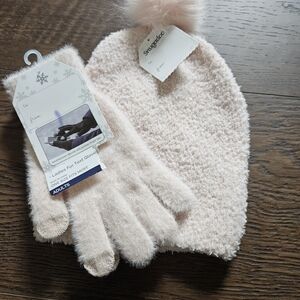 Snugadoo Pink Beanie and Gloves Set